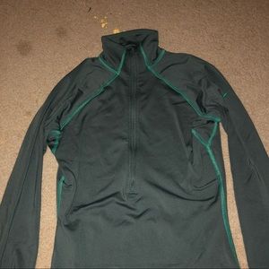 NIKE pro zip up